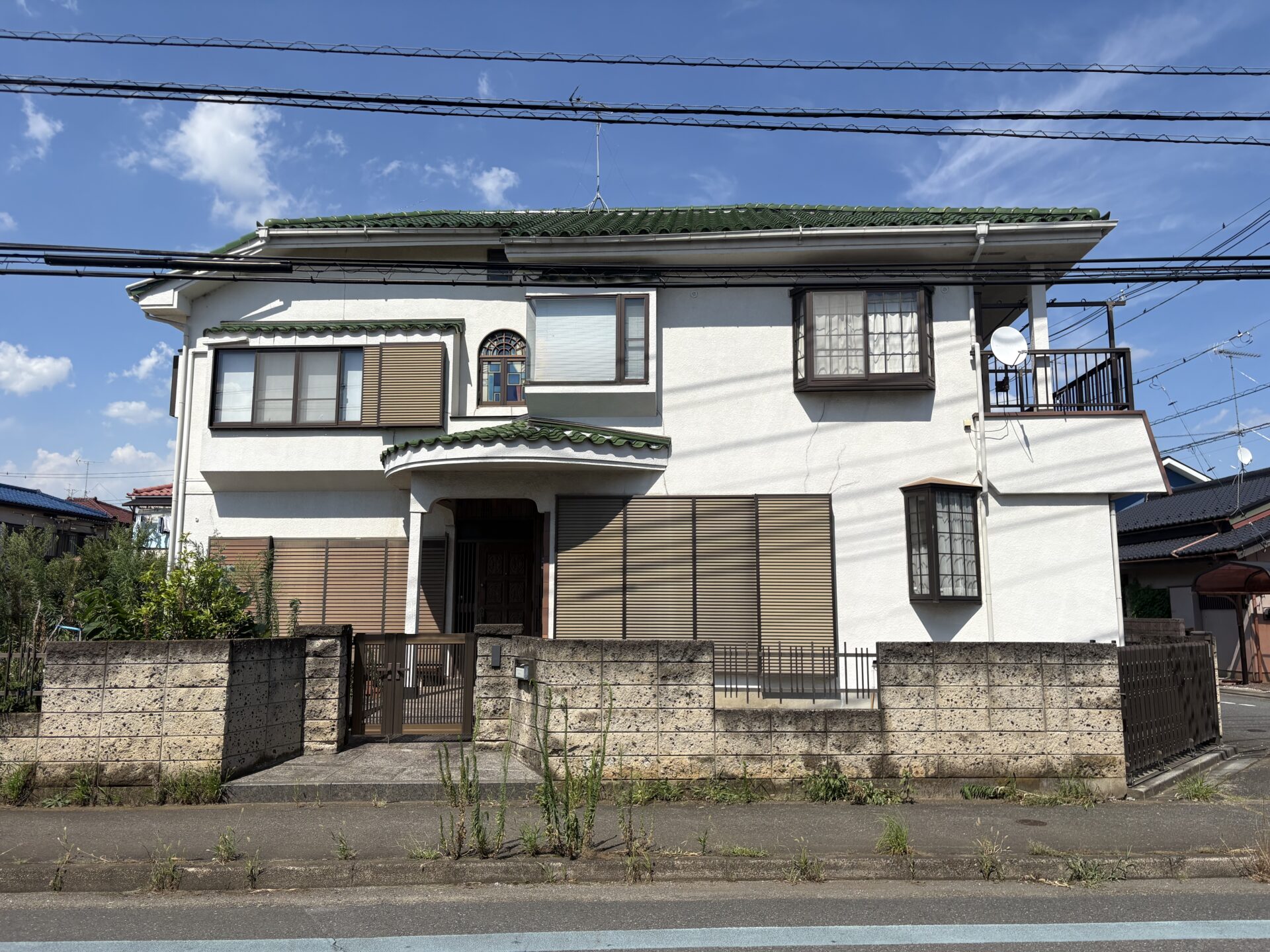 埼玉県川越市　外壁塗装と屋根漆喰工事の途中経過です。施工前