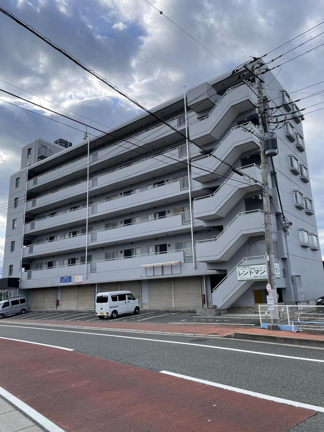 山梨県甲府市 マンション大規模改修工事が完工しました。施工後