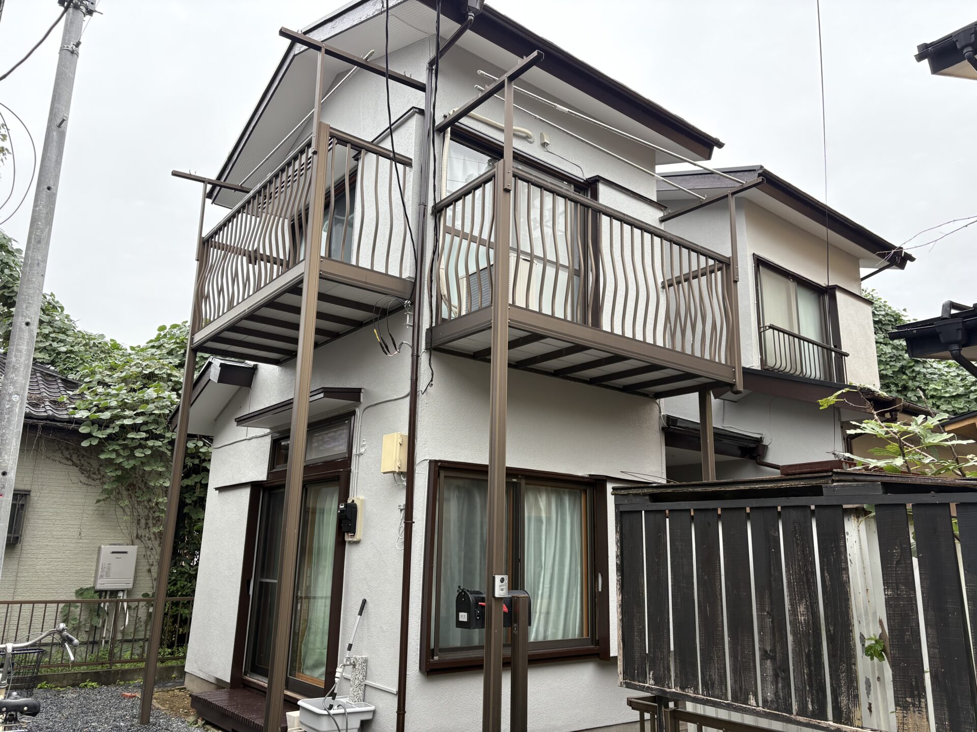 埼玉県川越市　M様邸　外壁塗装工事の途中経過となります。