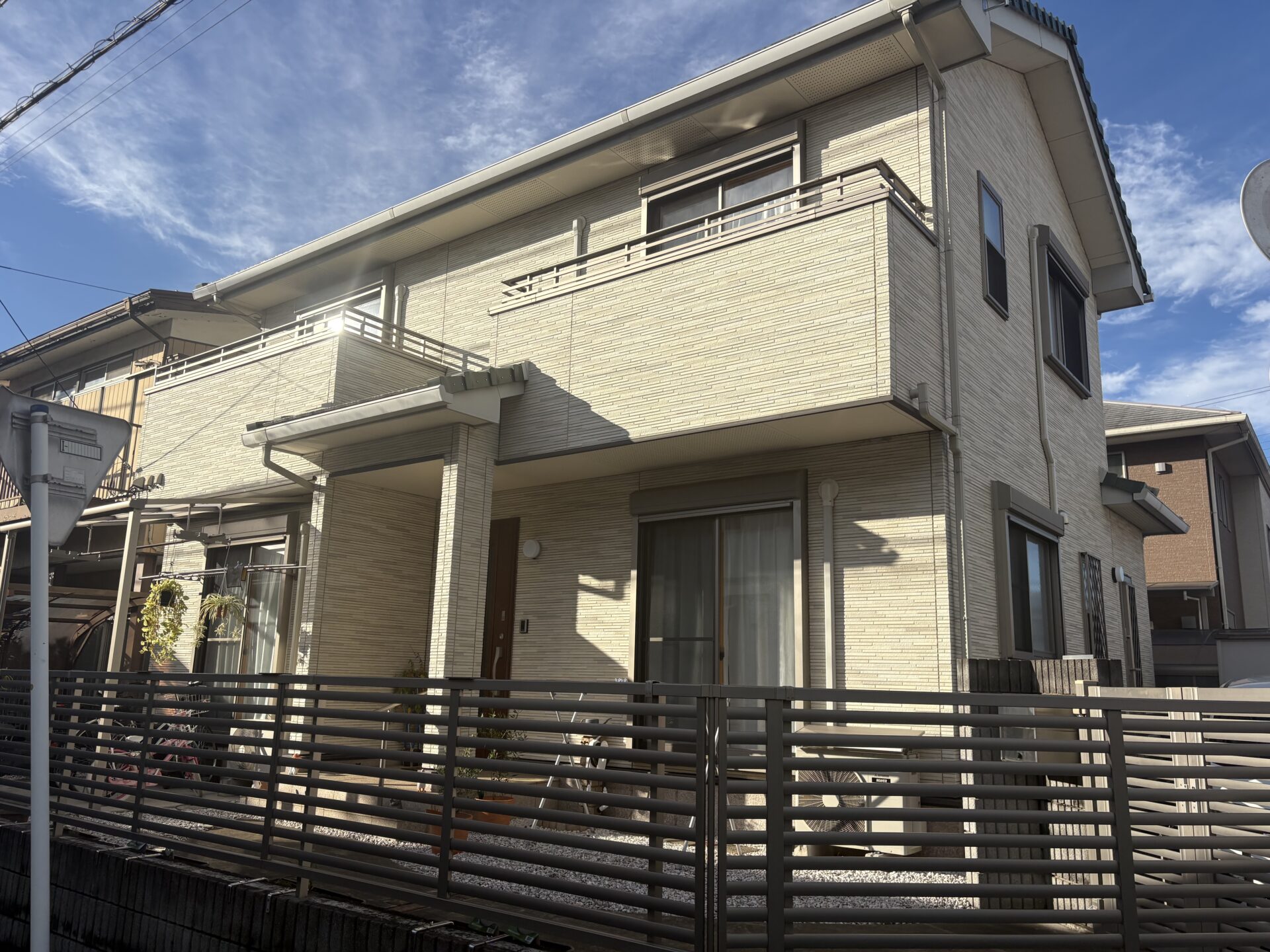 埼玉県川越市　H様邸　外壁塗装工事の途中経過です。施工前