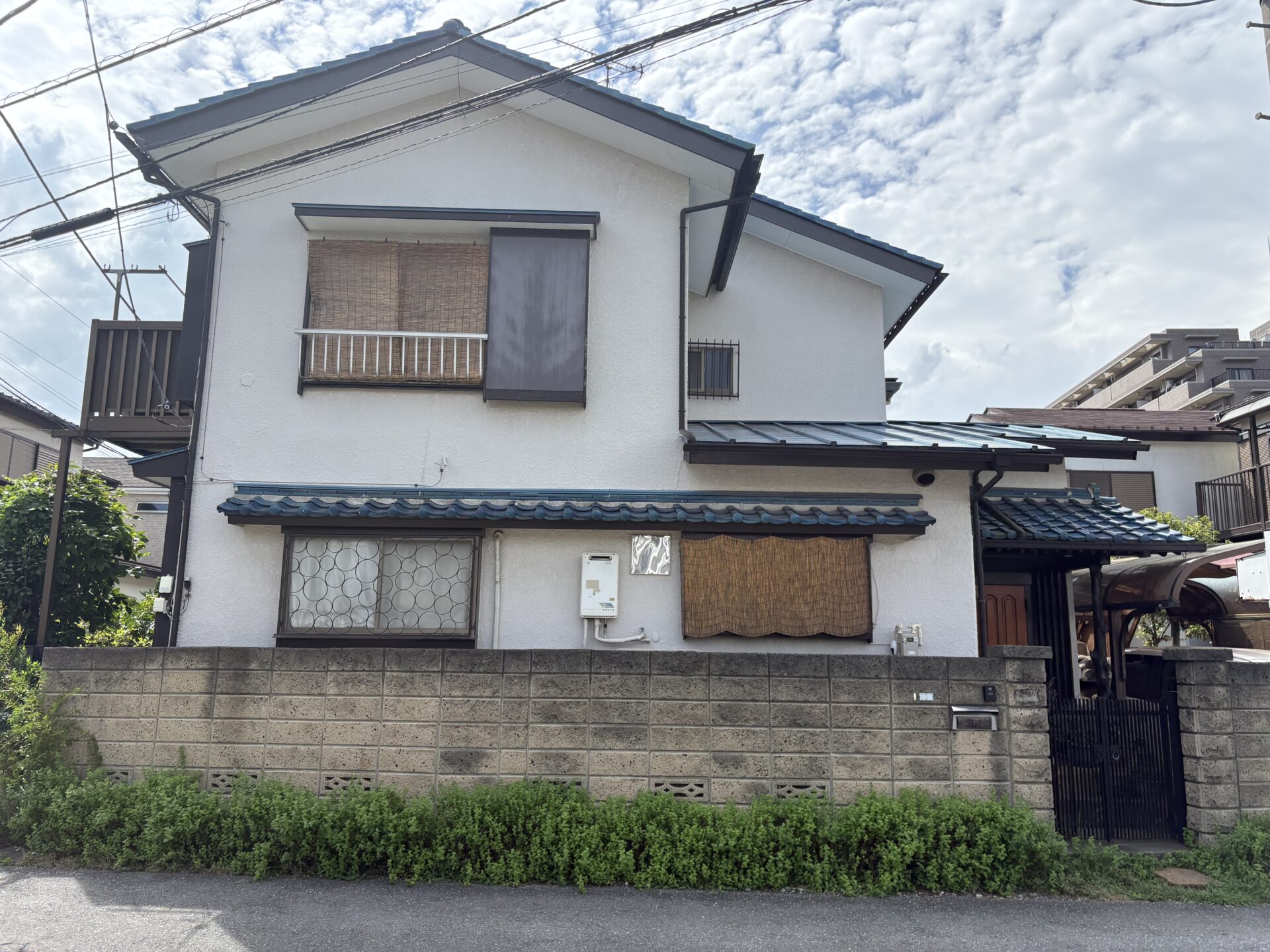 埼玉県狭山市　M様邸　外壁塗装工事の途中経過です。施工前