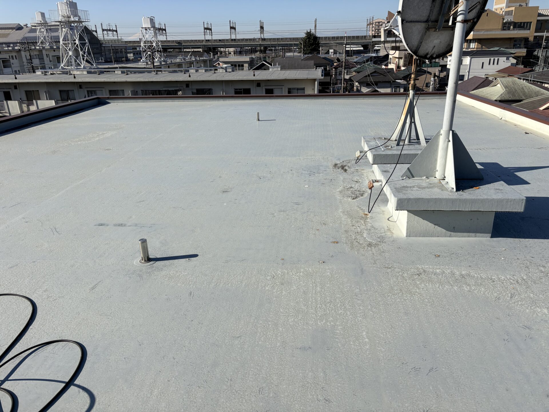 埼玉県さいたま市　マンション屋上防水工事の途中経過です。施工前
