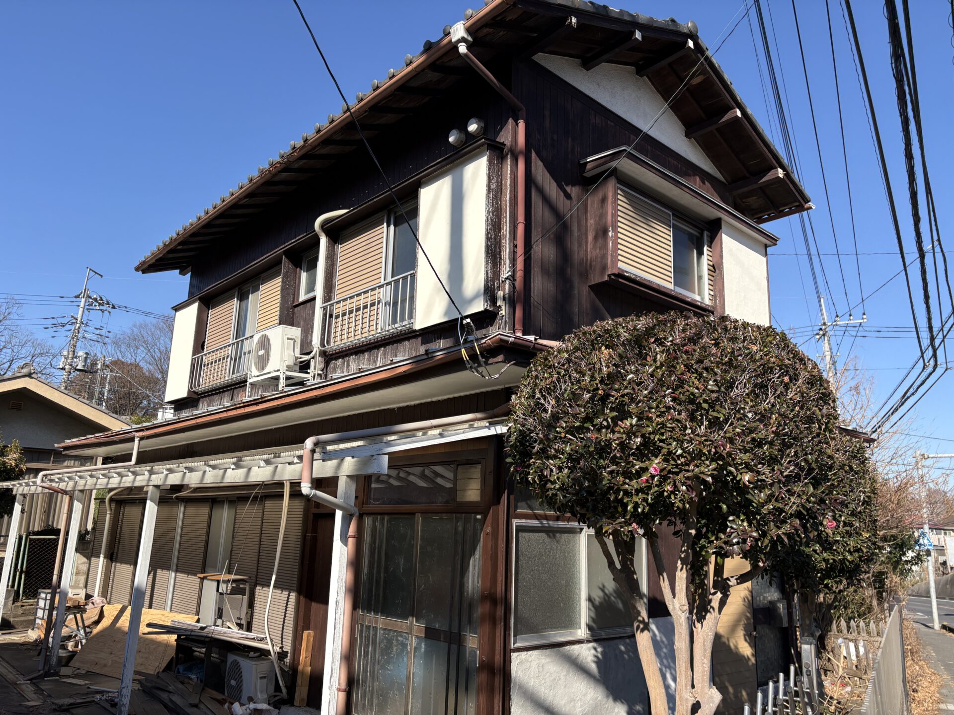 埼玉県狭山市　貸家　外壁塗装・内装リフォーム工事の途中経過です。施工前