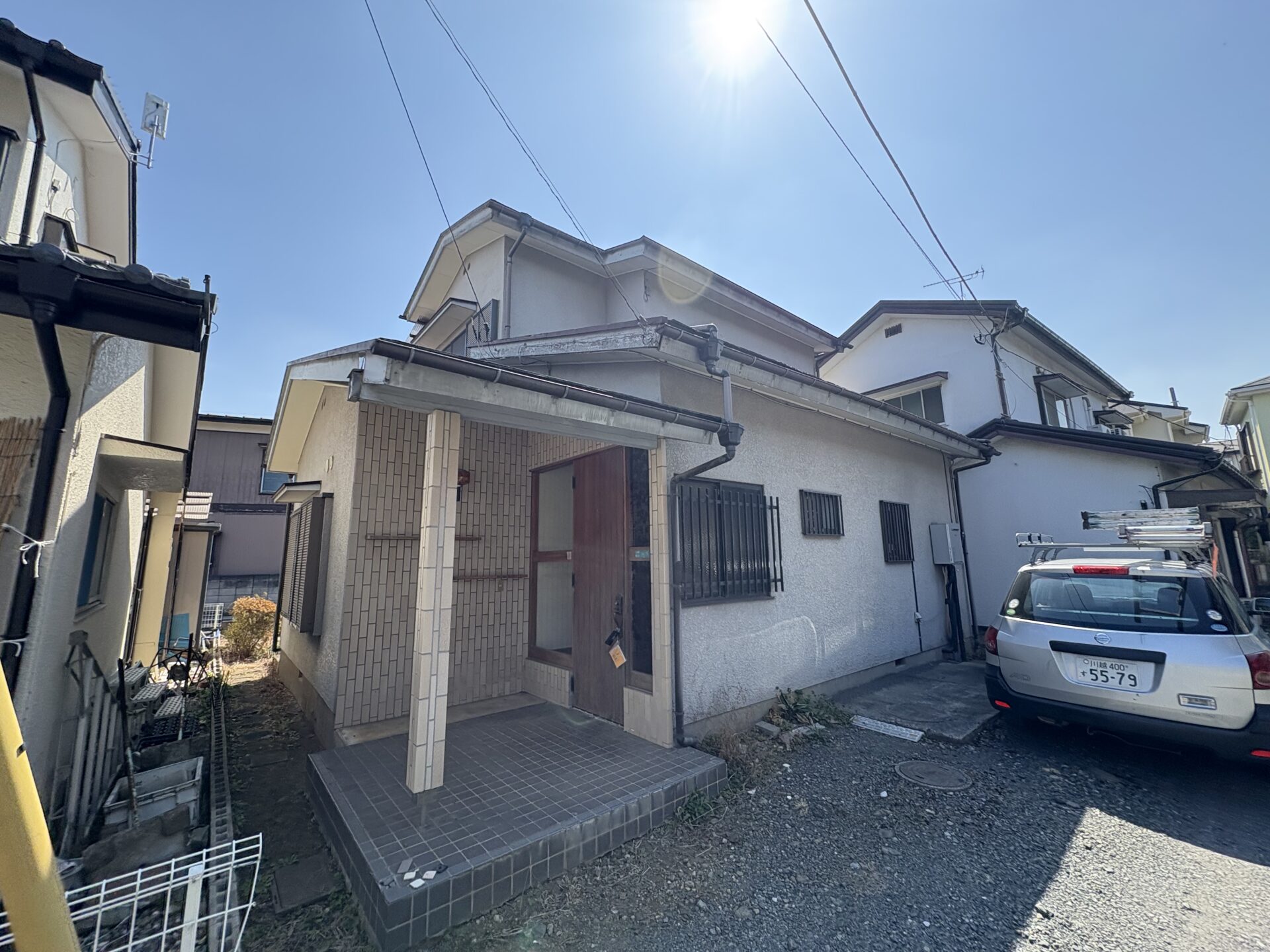 埼玉県狭山市　N様邸　外壁屋根塗装工事の途中経過です。施工前